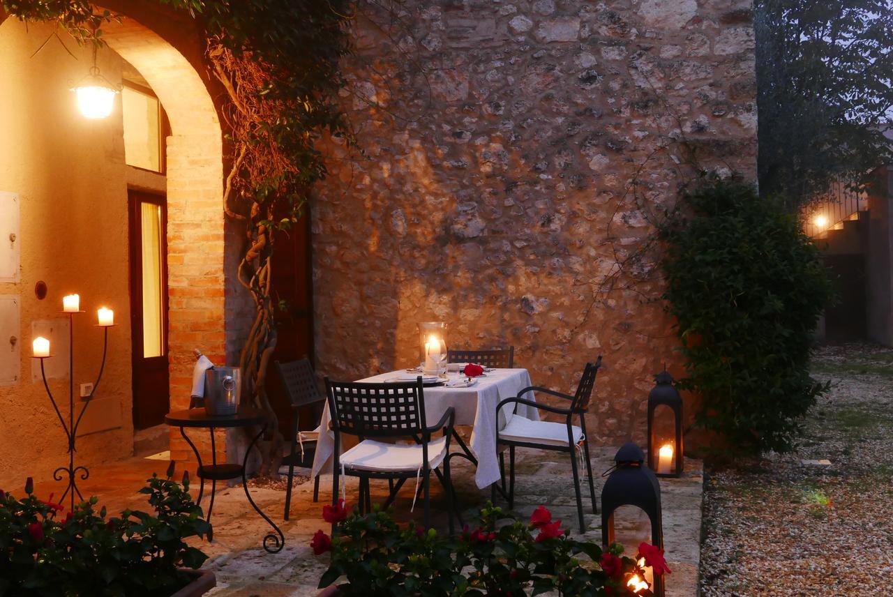 Agriturismo La Pieve 콜레 발델사 외부 사진